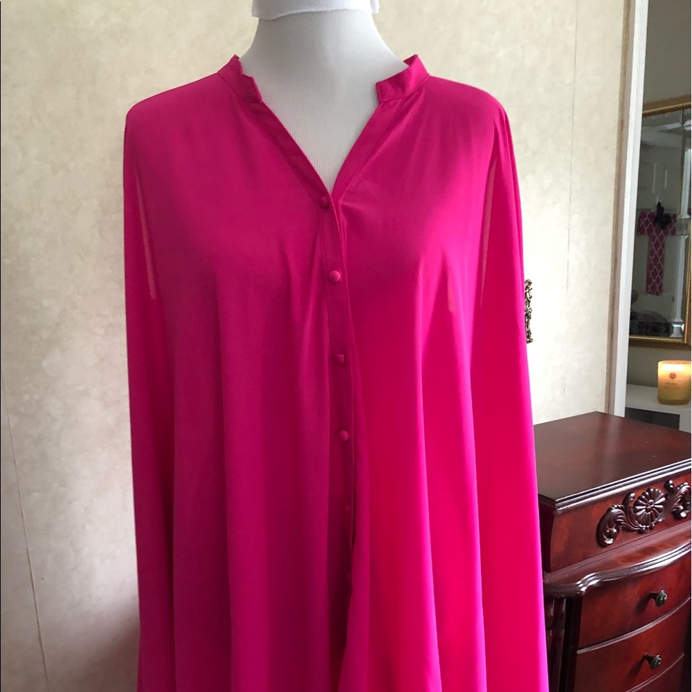 Ladies sleeveless shirt